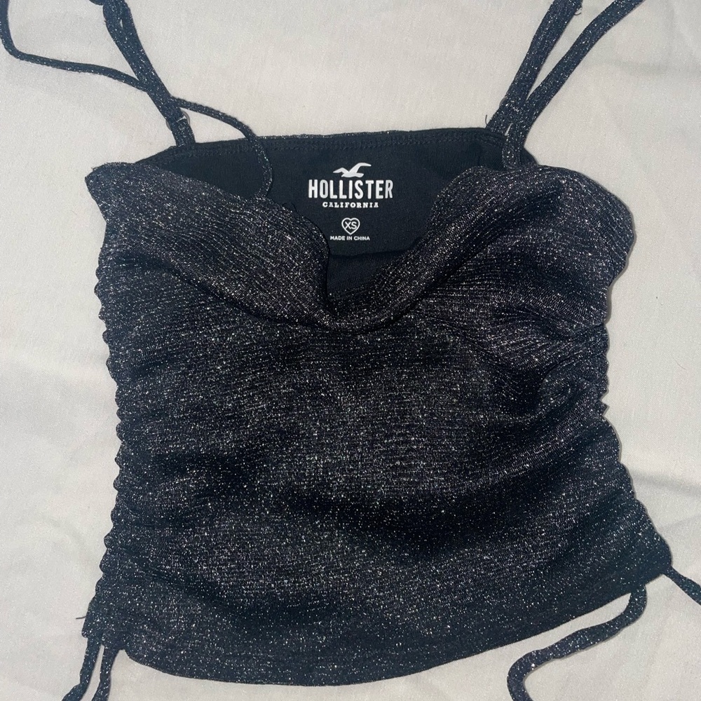 New never worn hollister tank